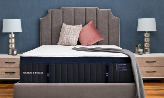 Lux Estate Hybrid mattress room photo Lux Estate Hybrid mattress room photo